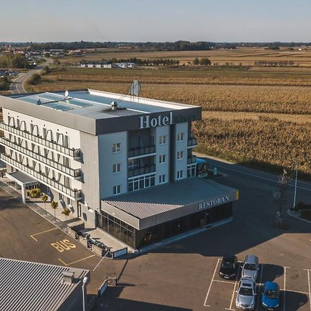 Hotel River Bijeljina Exterior foto